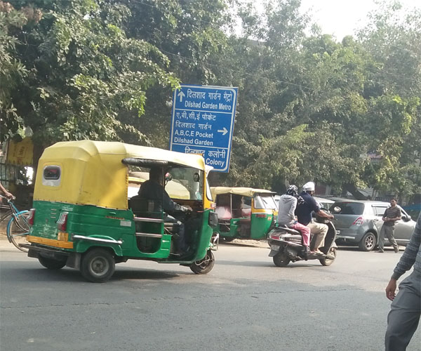 Dilshad Garden Main Road