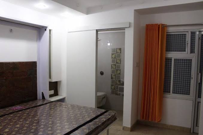 house for rent in Noida